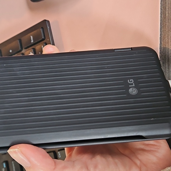 LG dual screen cover - Picture 4 of 5